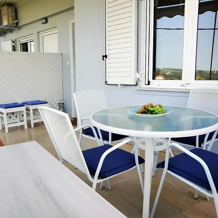 Pelagia's Foinikounda