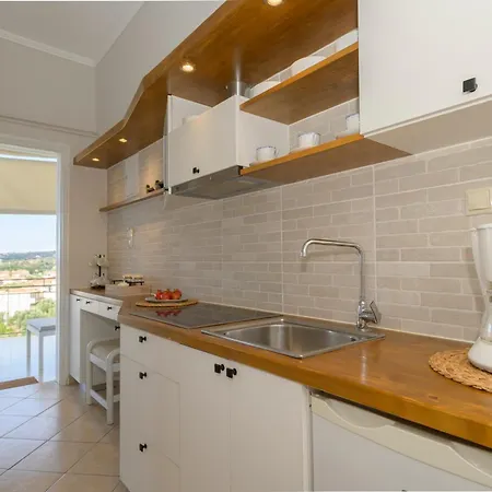 Pelagia's Finikounda