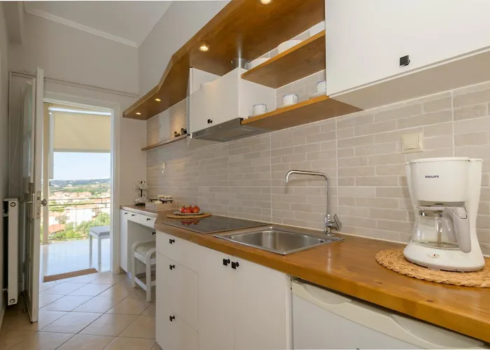 Pelagia's Finikounta